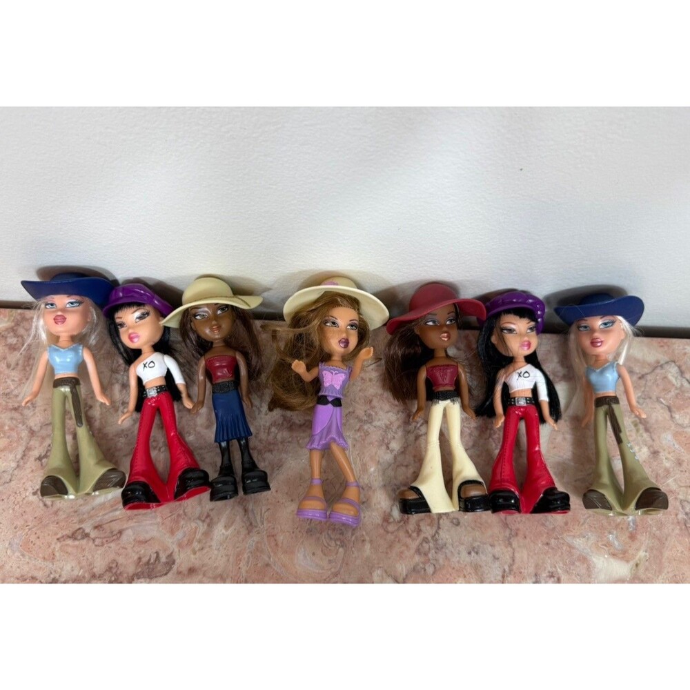 Vintage 2003 McDonalds Bratz Figures Dolls Lot Of 7 Cloe Yasmin Sasha Jade